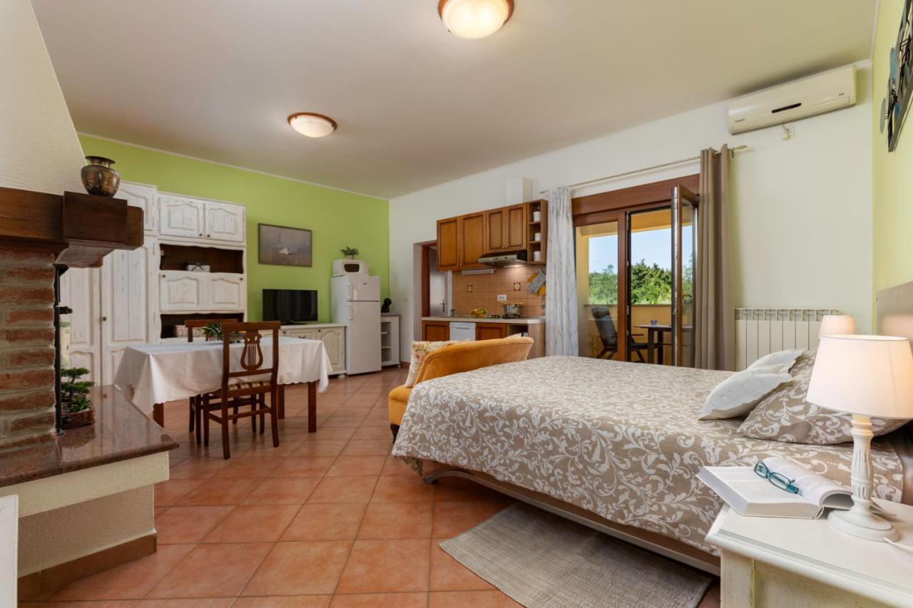 רוביני Apartments Terranova מראה חיצוני תמונה