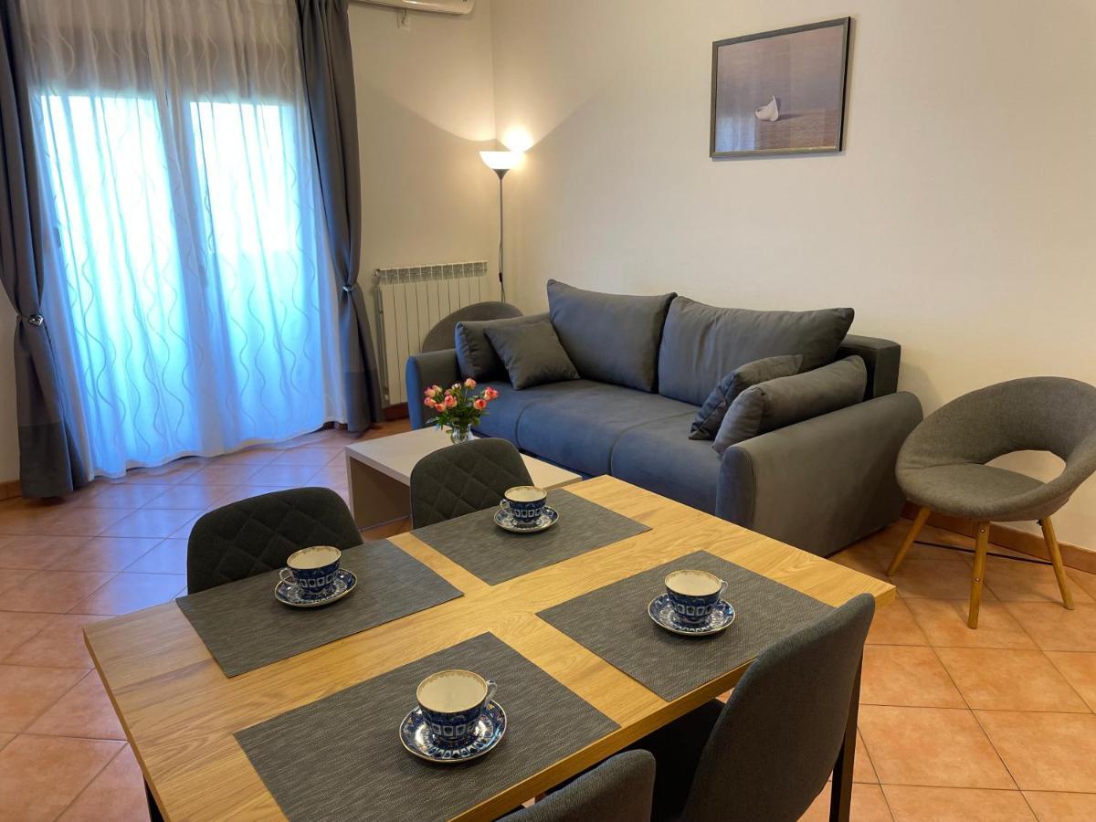 רוביני Apartments Terranova מראה חיצוני תמונה