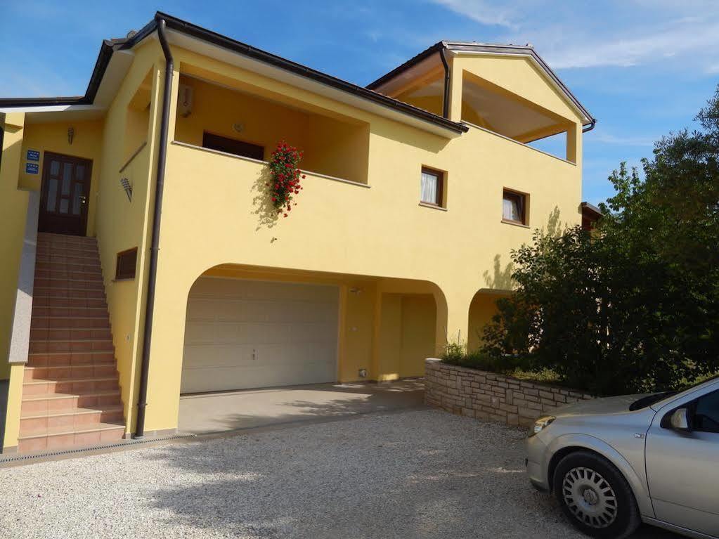 רוביני Apartments Terranova מראה חיצוני תמונה