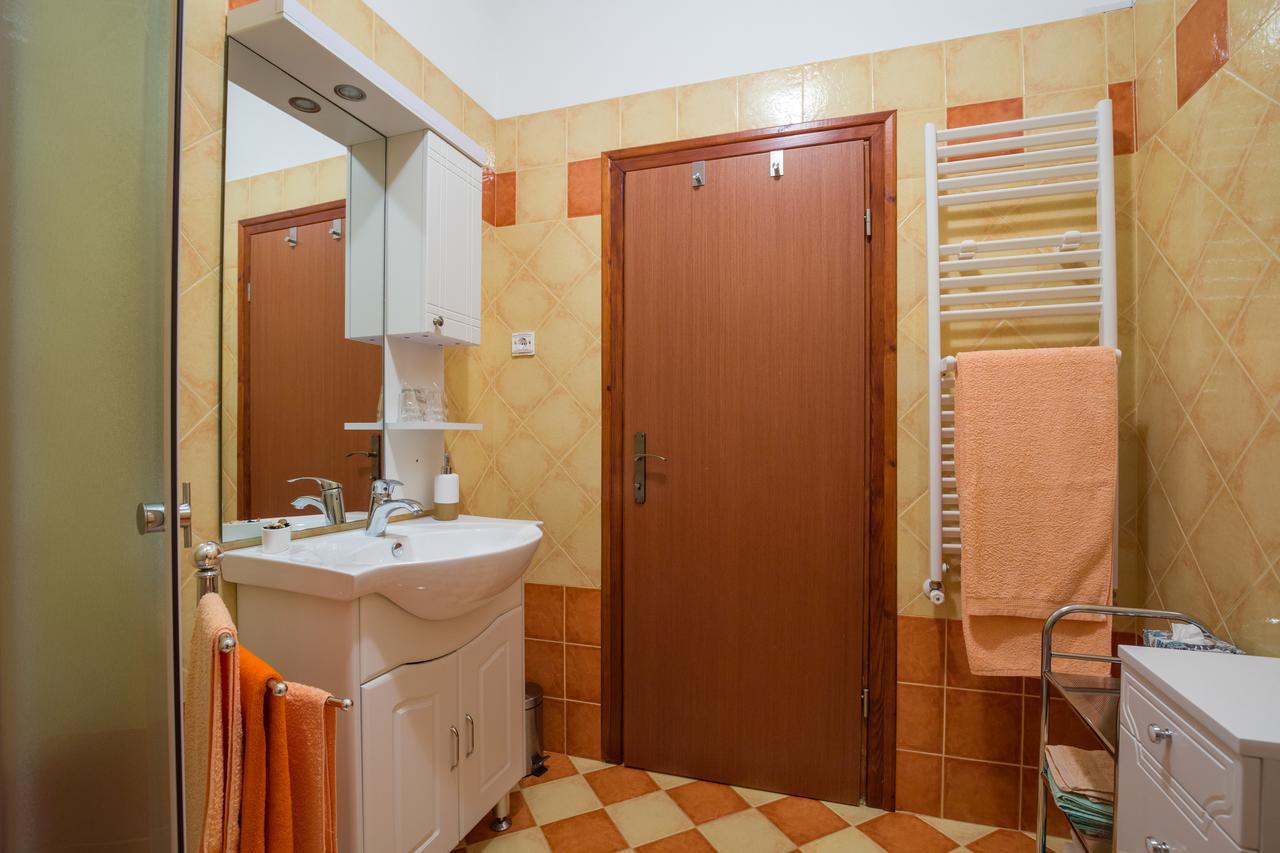 רוביני Apartments Terranova מראה חיצוני תמונה