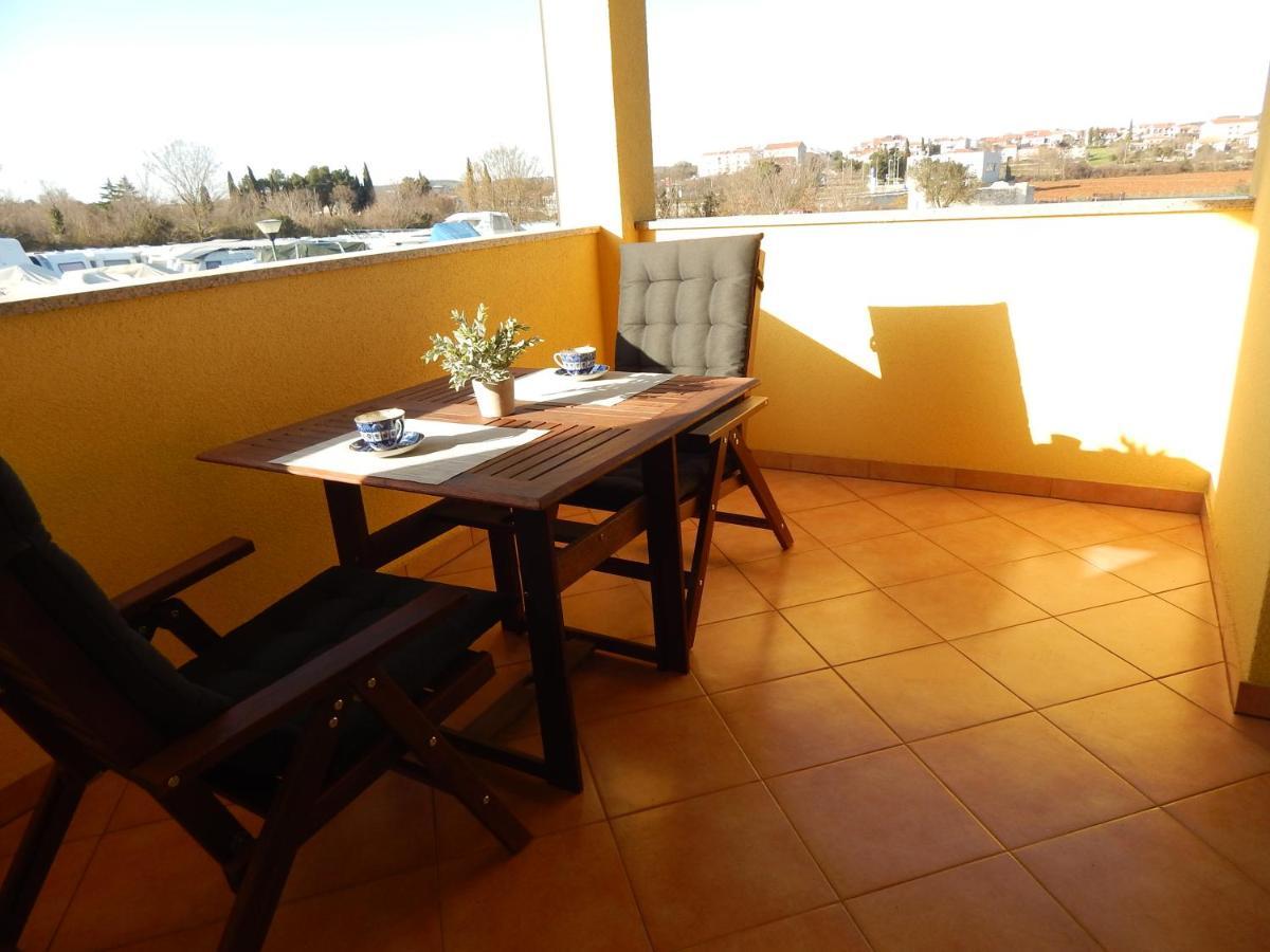 רוביני Apartments Terranova מראה חיצוני תמונה